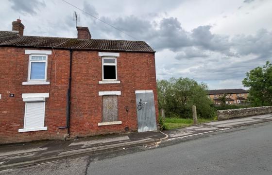 Two-bedroom end-terraced property in need of full refurbishment in Bishop Auckland photo