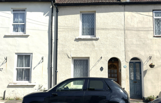 A Terrace House requiring modernisation in Enfield photo