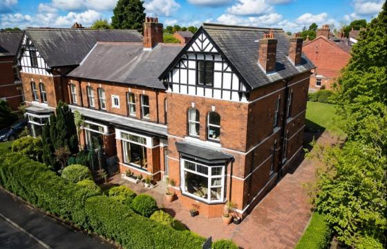 FULL RENOVATION AND REFURBISHMENT IN Preston photo