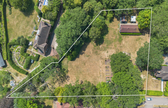 Land for sale in Harpenden photo