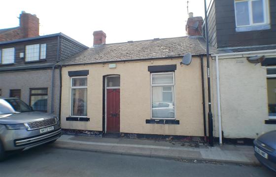 The property does require full refurbishment in Sunderland photo