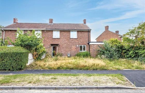 House requiring modernisation in HORNCASTLE photo