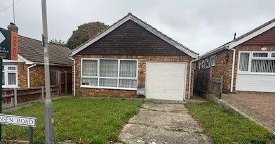 REFURBISHMENT OPPORTUNITY in Holland-on-Sea photo