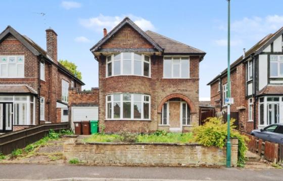 The property requires a program of refurbishment in Nottingham photo