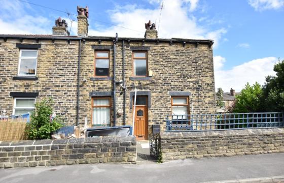 End terrace for renovation in Leeds photo