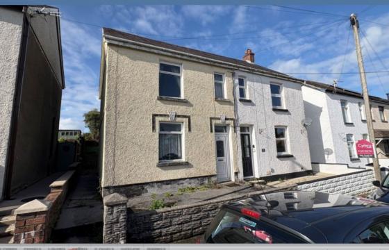 Property for refurbishment in Llanelli, Sir Gar photo