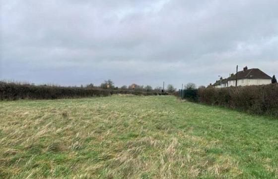 Land for sale in Faulkland photo