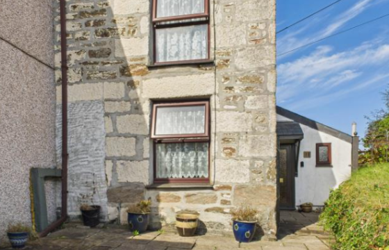 Cottage For Updating in Redruth photo