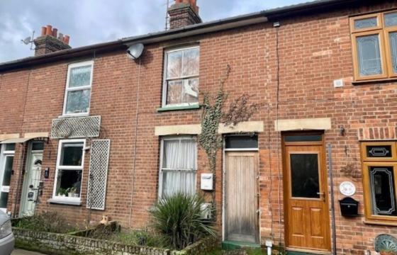 House requiring modernisation in Leiston photo