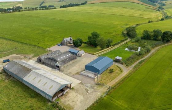 UNDER OFFER - Redevelopment opportunity in Huntly photo