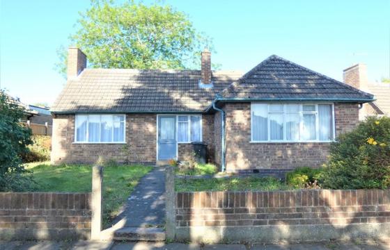 Property for modernisation in Evington photo