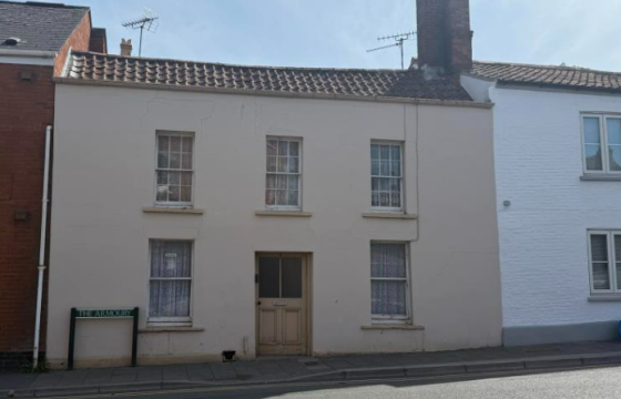 Requiring full refurbishment and repair in Glastonbury photo