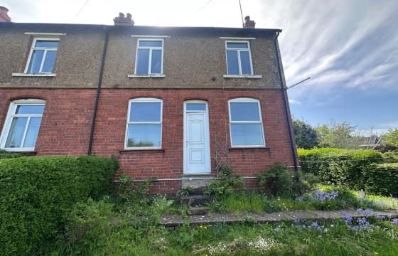Property in need of modernisation in Wolverhampton photo