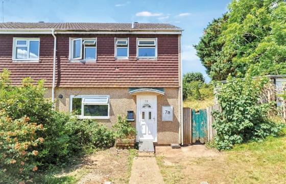 House requiring updating/refurbishment in WINCHESTER photo