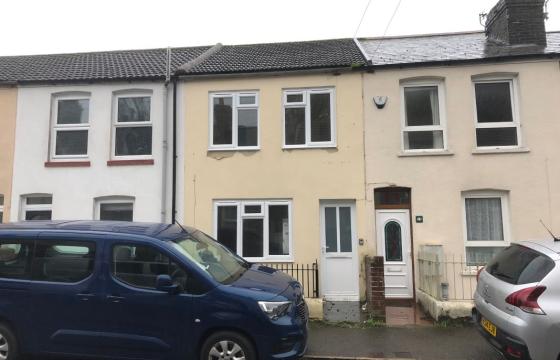 Some renovation works appear to have been started in Dover photo