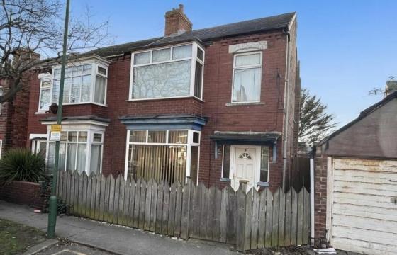 In need of renovation in Redcar photo
