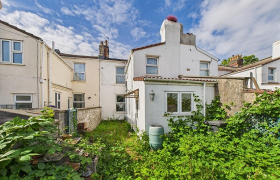 The property requires basic updating in Southville photo