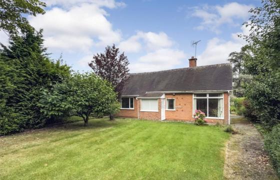Property for modernisation in Oswestry photo
