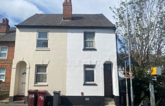 Semi Detached House for refurbishment in Reading photo