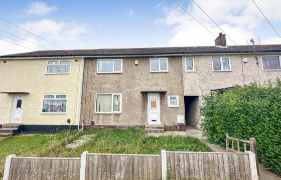 Property in need of modernisation in Chesterfield photo
