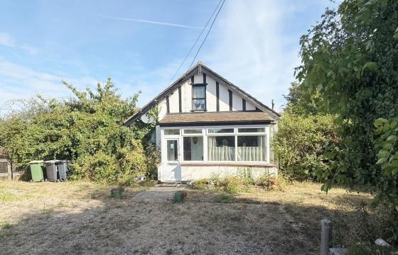 DEVELOPMENT OPPORTUNITY in Rochford photo