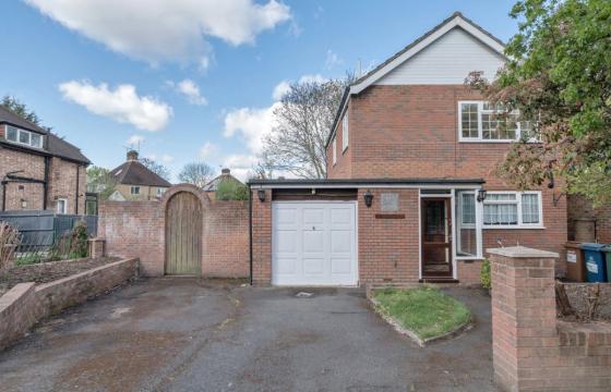 House with refurbishment and extension potential in Pinner photo