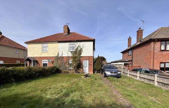 House requiring modernisation in Norwich photo