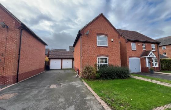 Semi detached house in need of renovation in Coalville photo