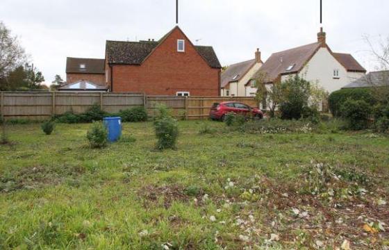 Building plot in Aylesbury photo