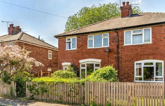 House requiring updating in MANCHESTER photo