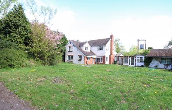 Property for modernisation in Kidderminster photo