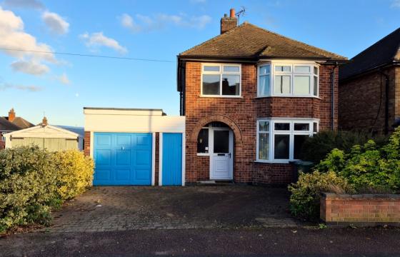 Three Bedroom Family Home in Need of Renovation in Leicester photo