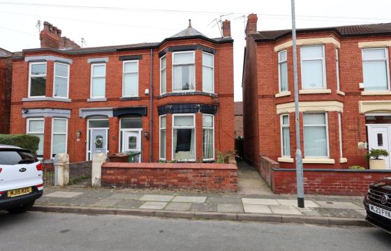 Property in need of updating in Wirral photo