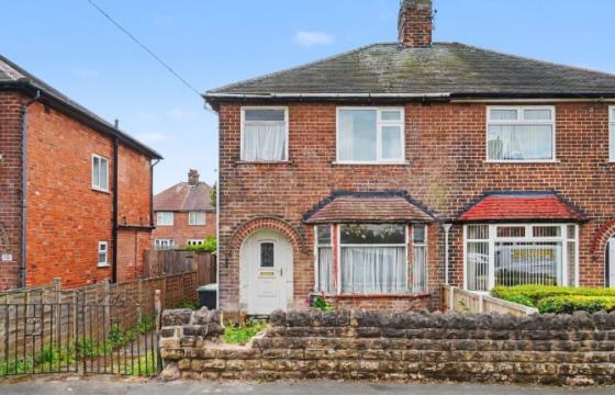The property requires a program of refurbishment in Nottingham photo