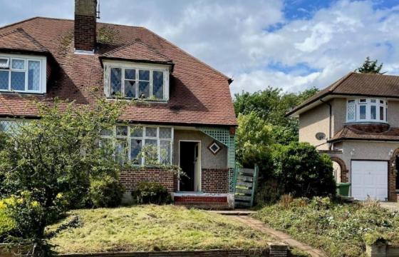 Property for refurbishment in West Wickham photo