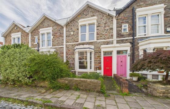 Scope for basic updating in Westbury Park photo