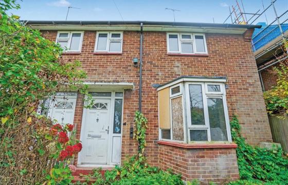 Freehold two floor end terrace house requiring modernisation in ORPINGTON photo