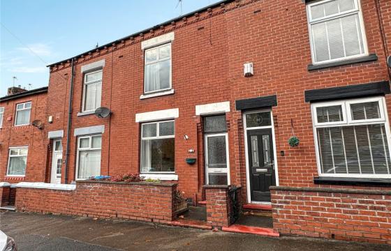 Mid-terraced for modernisation in Oldham photo