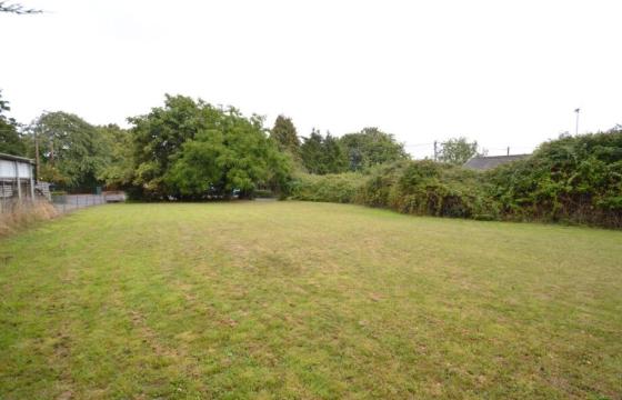 A generous building plot in Stambourne photo