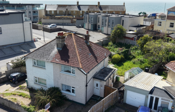 Two-Bedroom House For Improvement in Sandown photo