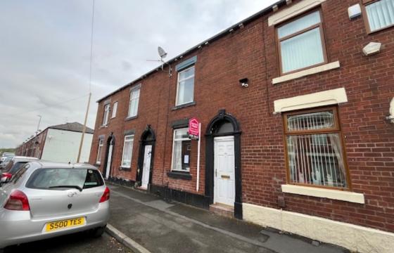 Property in need of a full renovation in Oldham photo