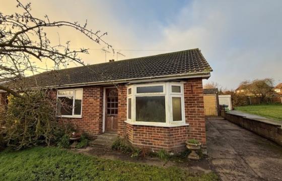 Bungalow in need of modernisation in Norwich photo