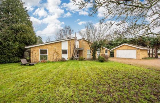 Property for refurbishment in West Horsley photo