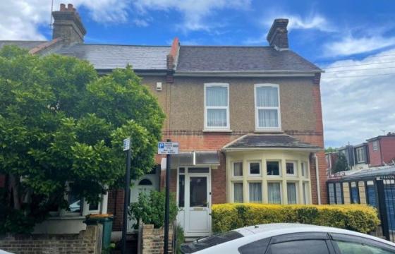 Extension potential in East Ham photo