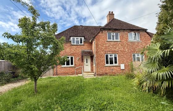 House for modernisation in Westbury photo