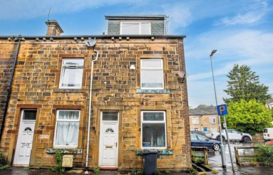 House requires a program of refurbishment in Todmorden photo