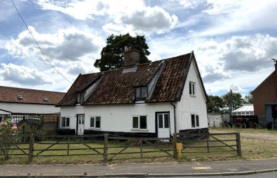 Detached period cottage in need of restoration in Attleborough photo