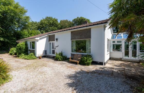 Bungalow for improvement in Penzance photo