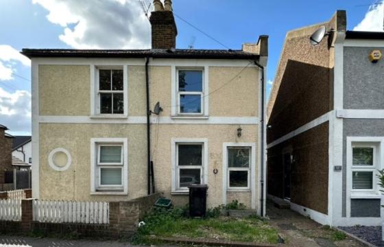 Semi Detached House requires a program of refurbishment in Leatherhead photo