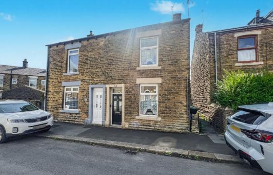 Renovation project in Glossop photo